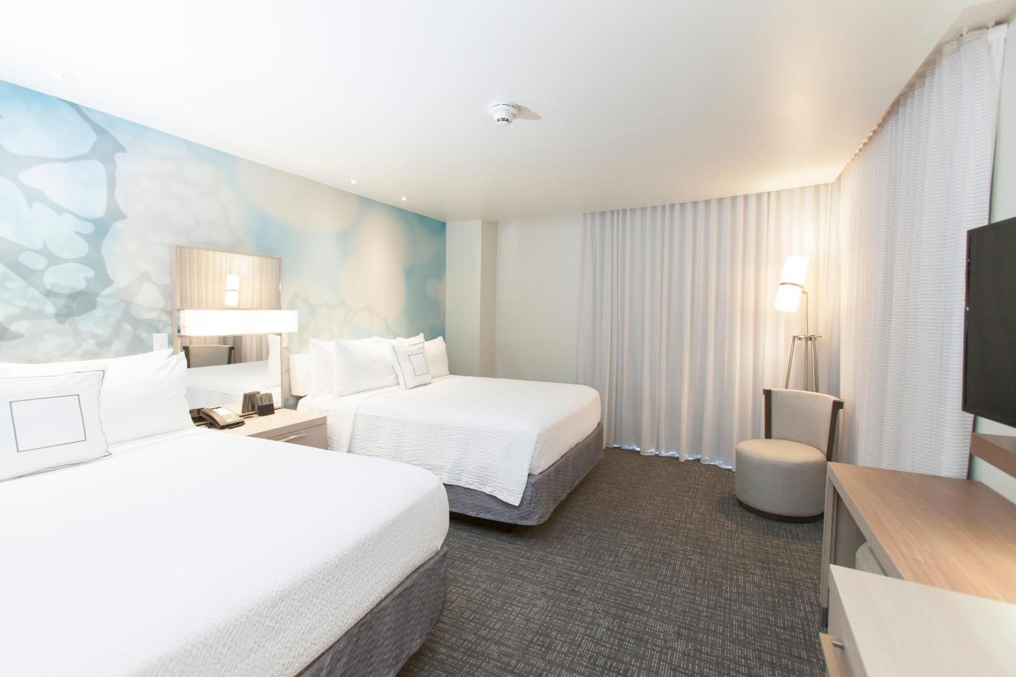 Courtyard By Marriott Houston City Place Spring Bagian luar foto