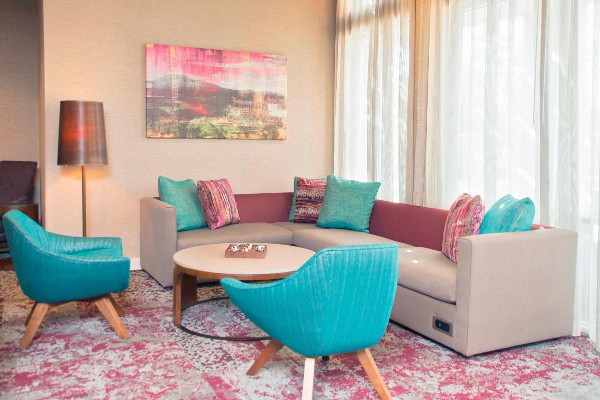 Courtyard By Marriott Houston City Place Spring Bagian luar foto