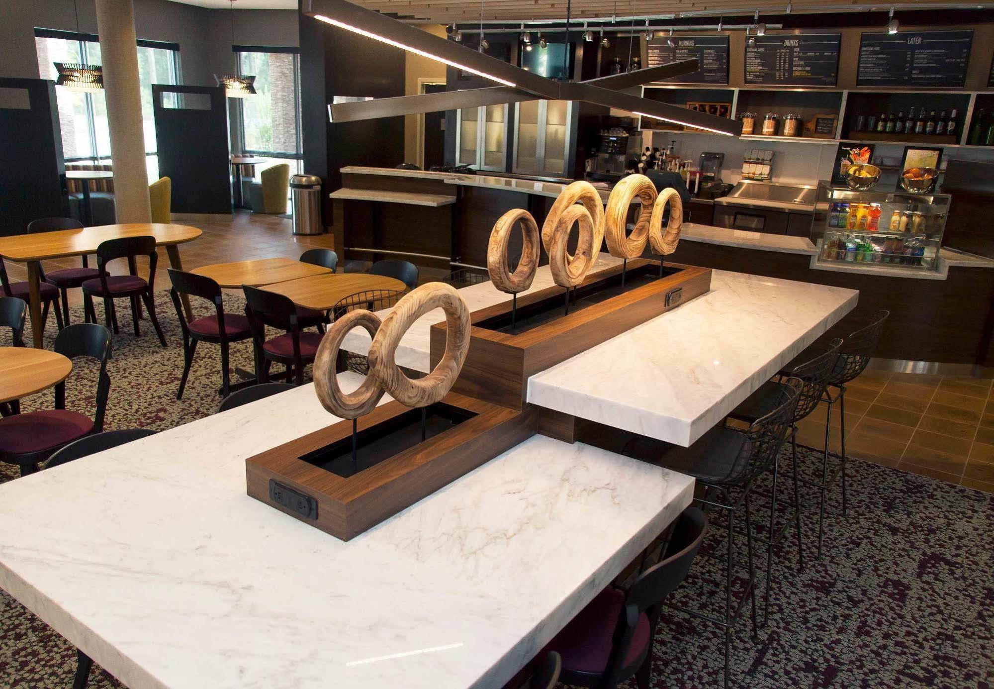 Courtyard By Marriott Houston City Place Spring Bagian luar foto