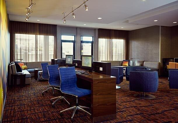 Courtyard By Marriott Houston City Place Spring Bagian luar foto
